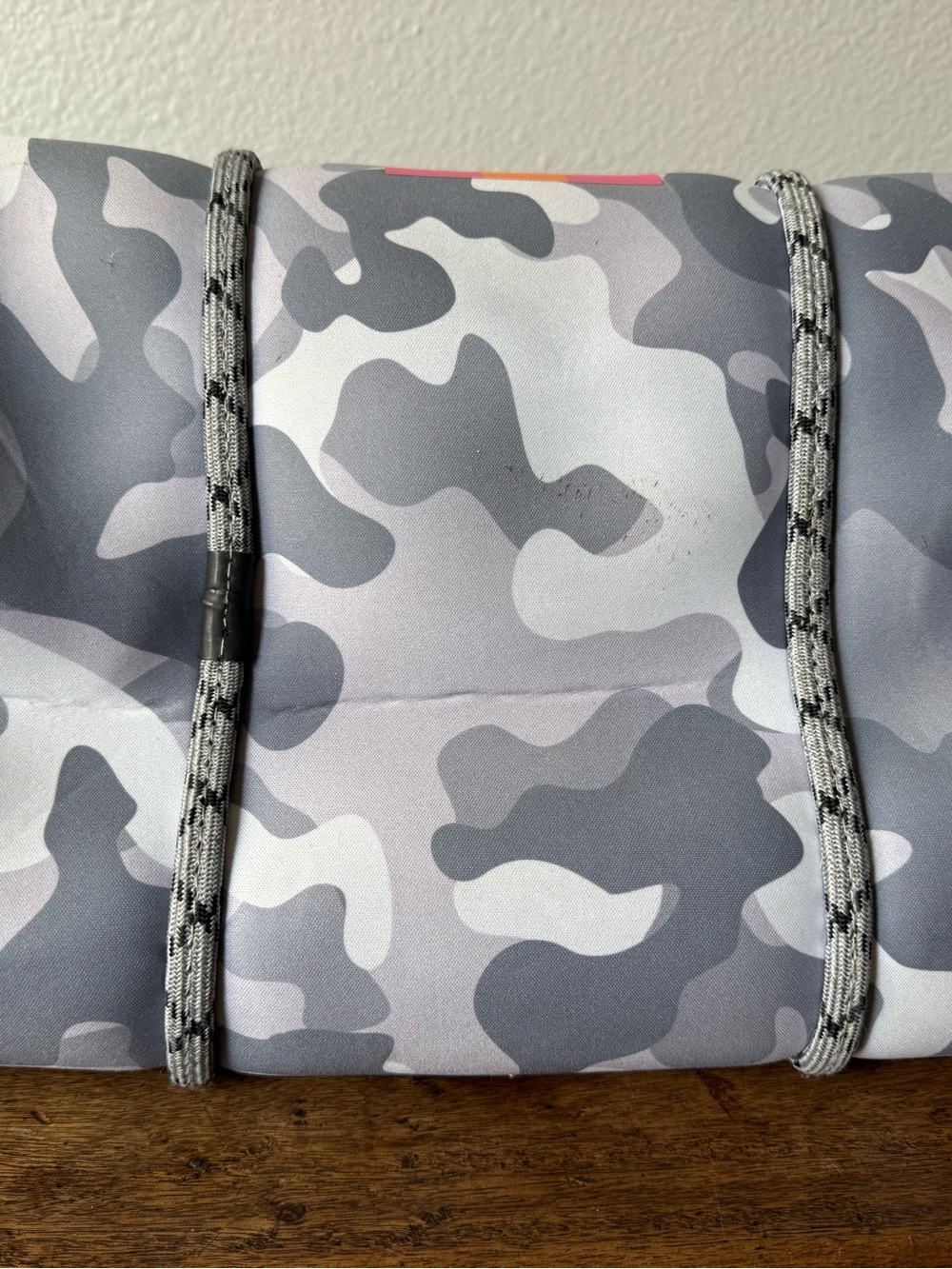 Parker & Hyde Camo Neoprene Tote - Picture 7 of 10